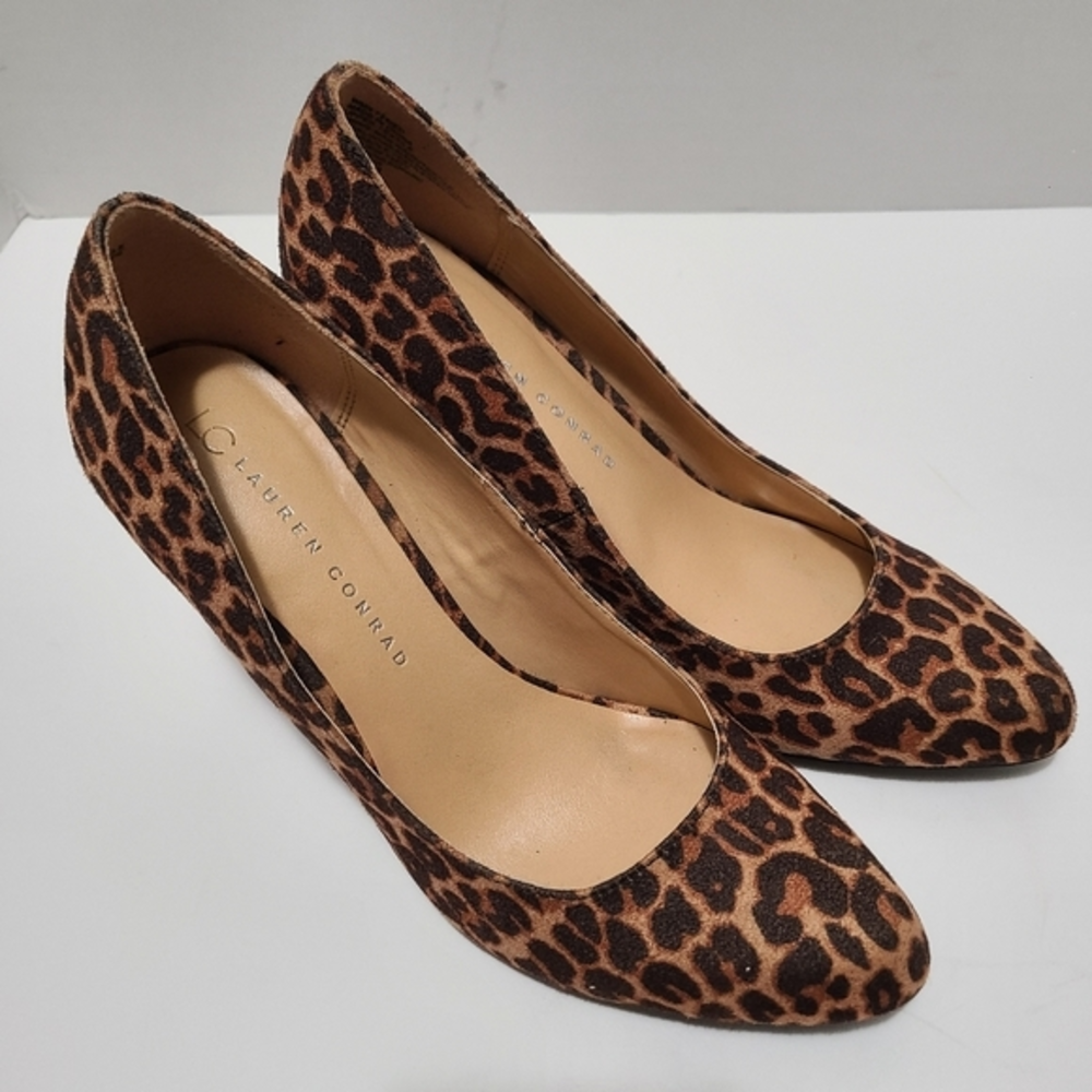 LC Lauren Conrad Leopard Print Heels Size 7.5